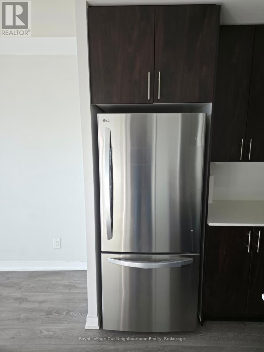 2227 - 165 Legion Road N, Toronto, Ontario  M8Y 0B3 - Photo 7 - W12705672