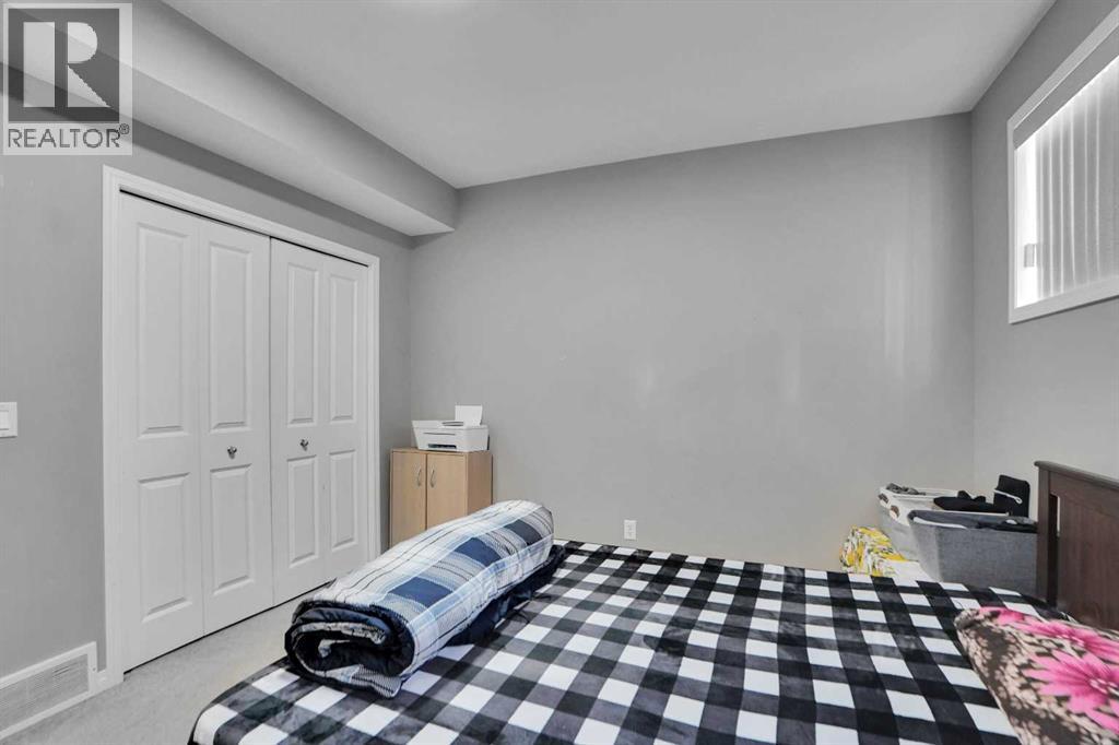 250 Martinwood Place Ne, Calgary, Alberta  t3j 3h6 - Photo 31 - A2275134