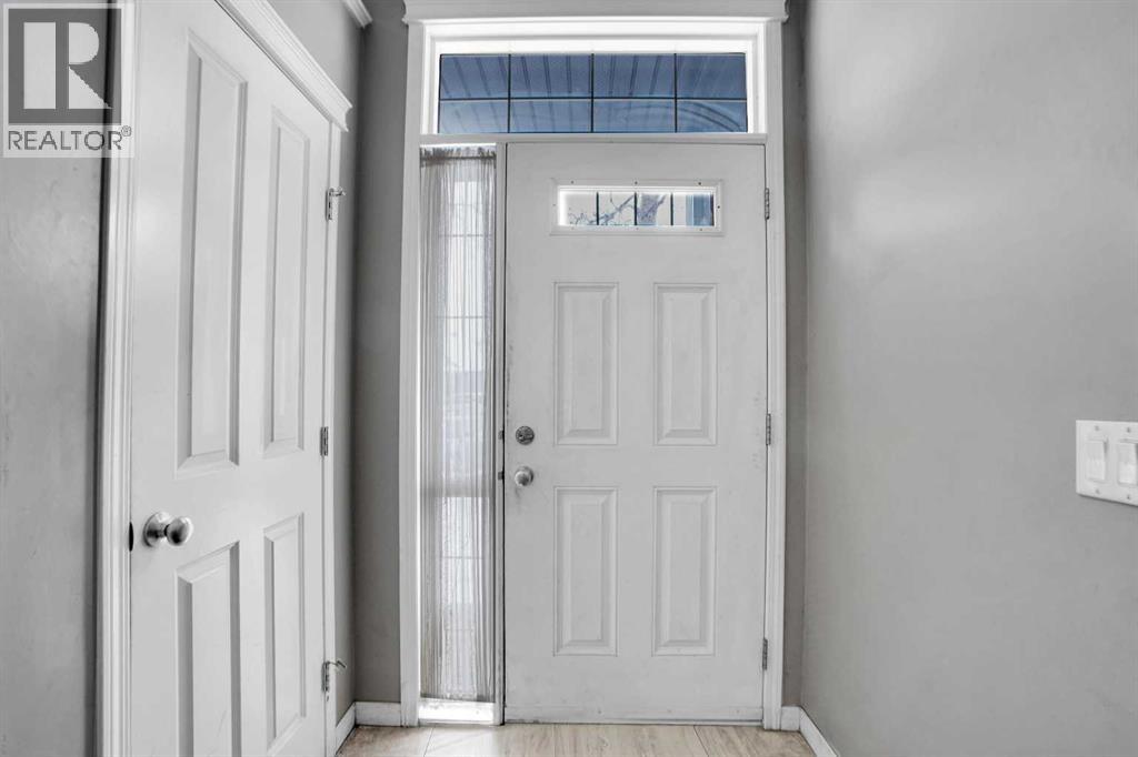 250 Martinwood Place Ne, Calgary, Alberta  t3j 3h6 - Photo 8 - A2275134