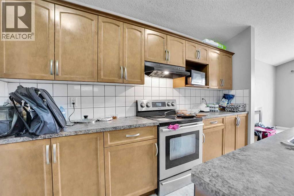 250 Martinwood Place Ne, Calgary, Alberta  t3j 3h6 - Photo 16 - A2275134