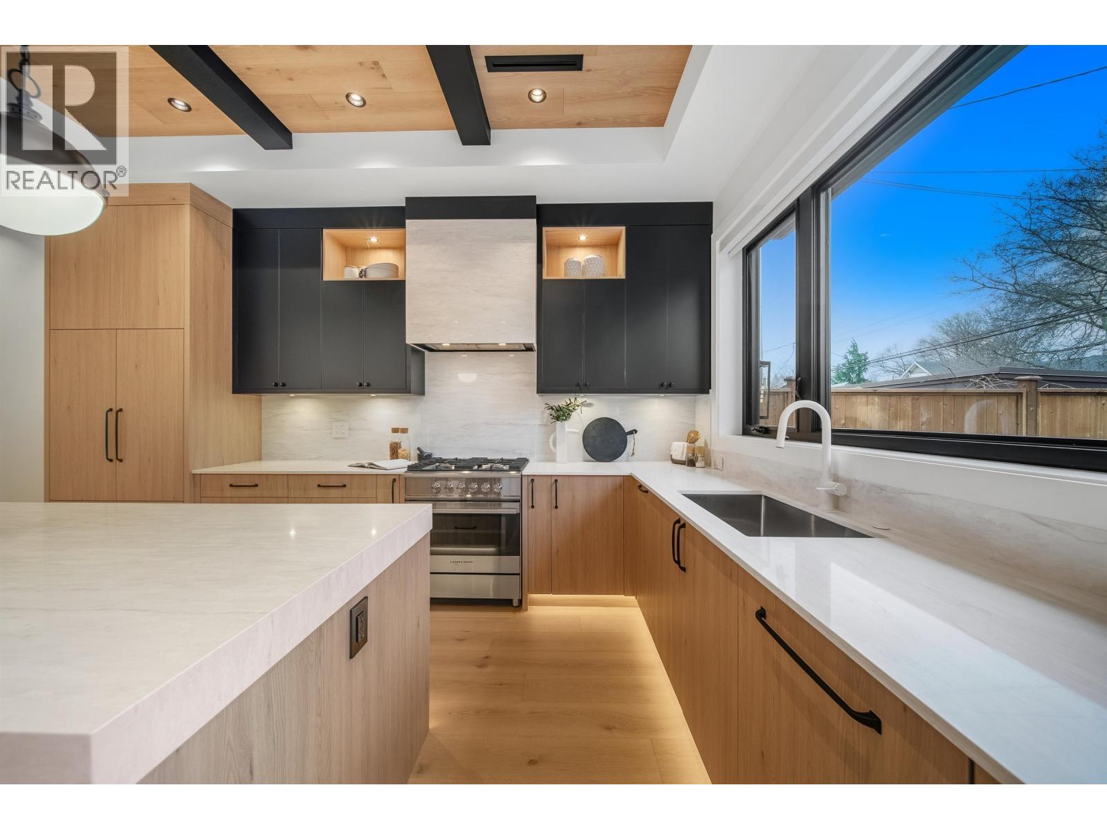 2 1841 Parker Street, Vancouver, British Columbia  V5L 2L1 - Photo 21 - R3080159