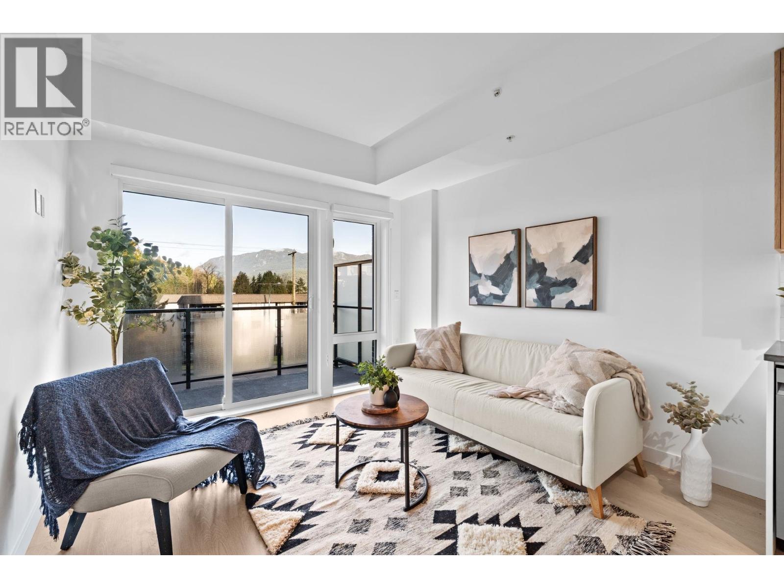 105 1100 CLARKE ROAD, Port Moody, British Columbia