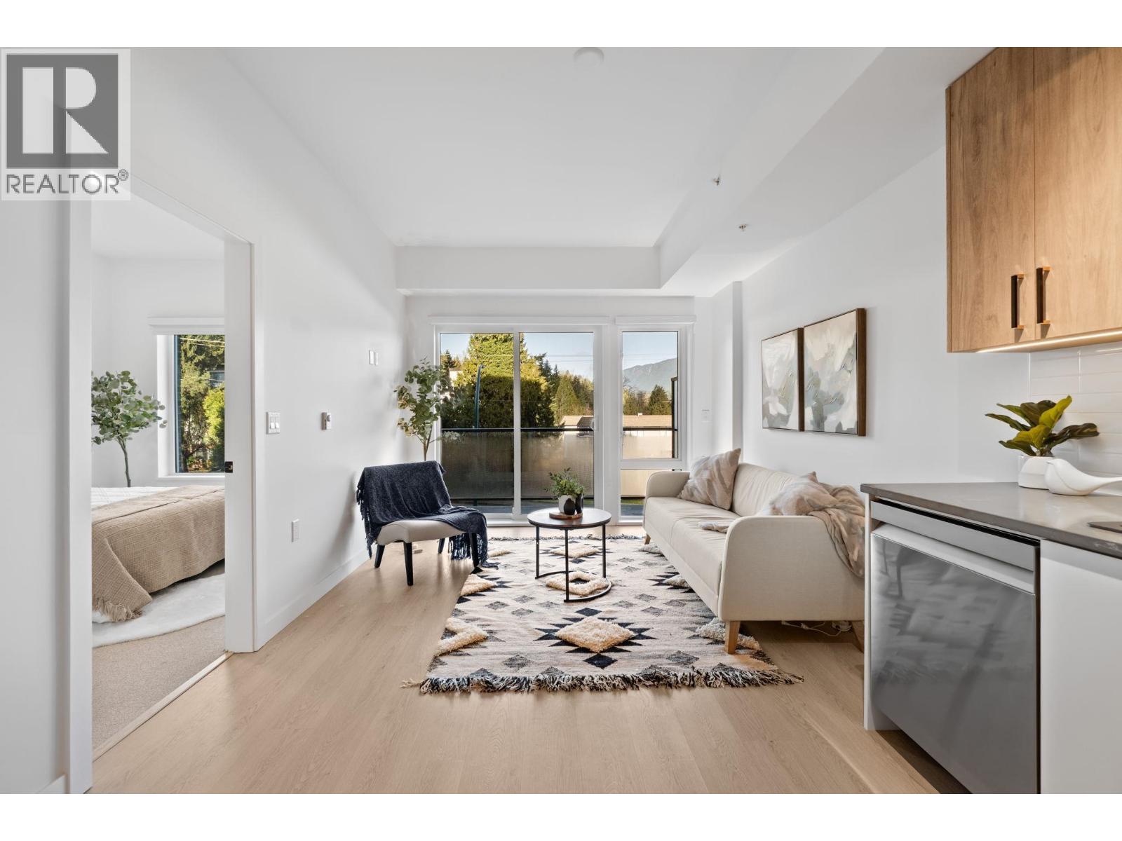 105 1100 Clarke Road, Port Moody, British Columbia  V6M 4B9 - Photo 3 - R3068307