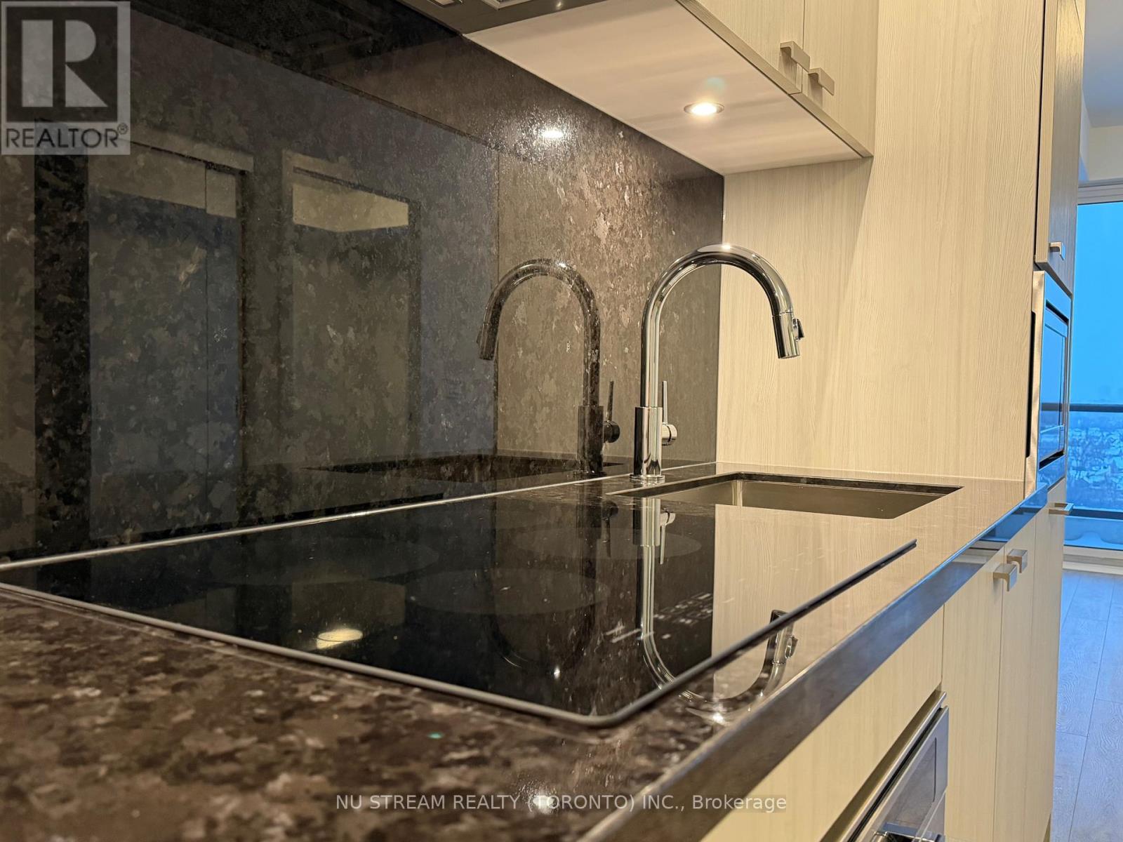 1207 - 115 Denison Avenue, Toronto, Ontario  M5T 2N1 - Photo 5 - C12705676