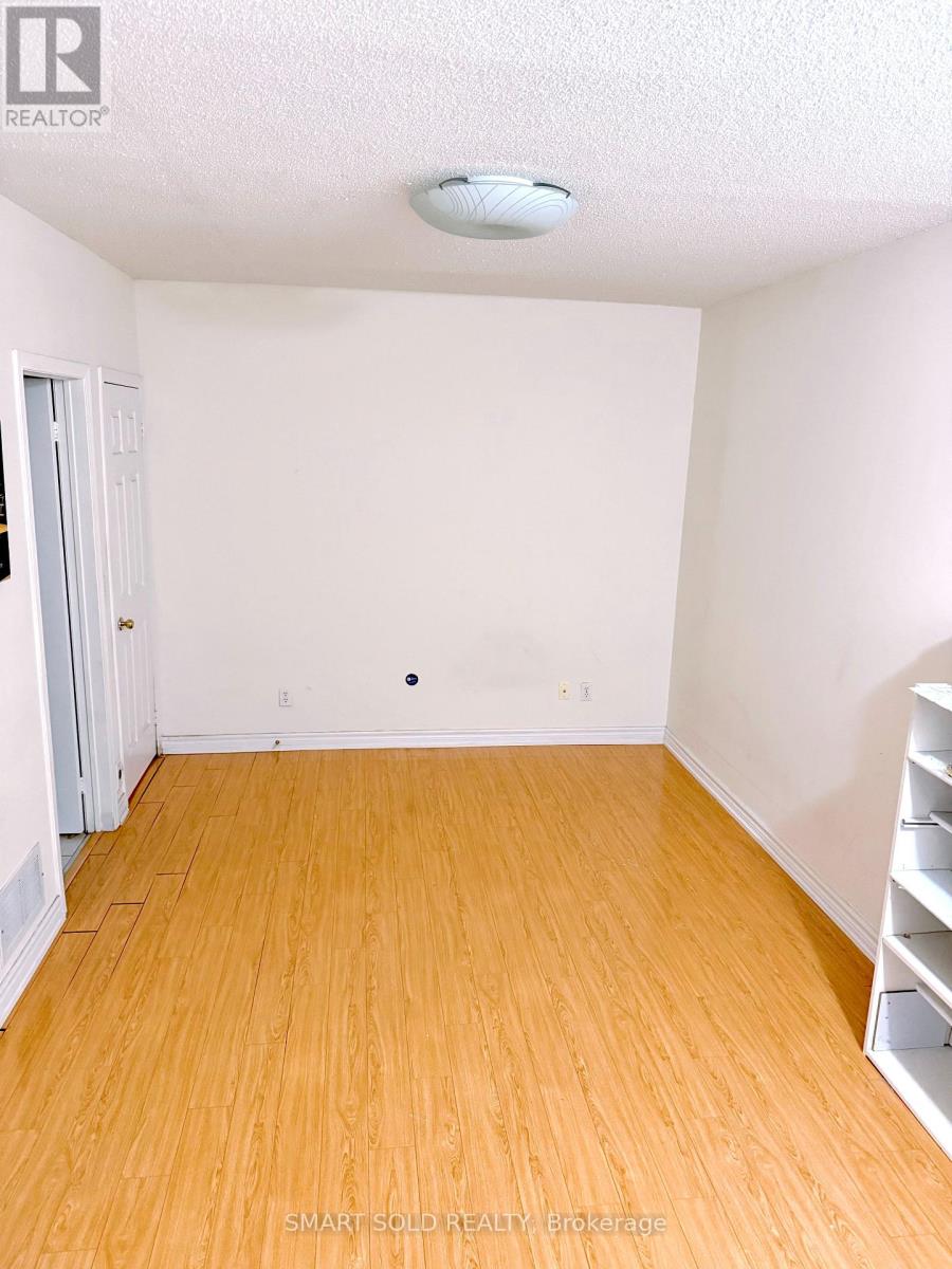 18 - 5 St Moritz Way, Markham, Ontario  L3R 4E8 - Photo 10 - N12705686