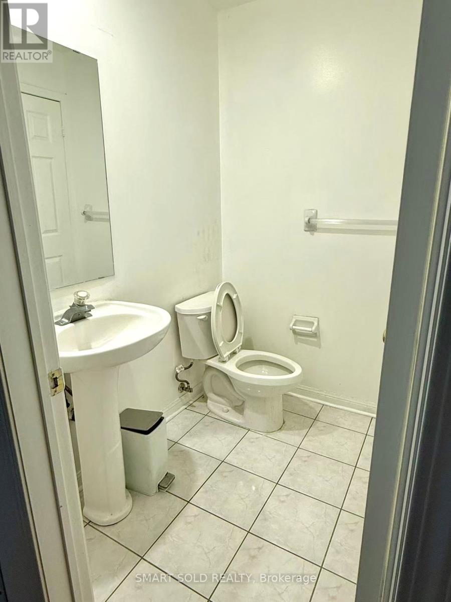 18 - 5 St Moritz Way, Markham, Ontario  L3R 4E8 - Photo 11 - N12705686