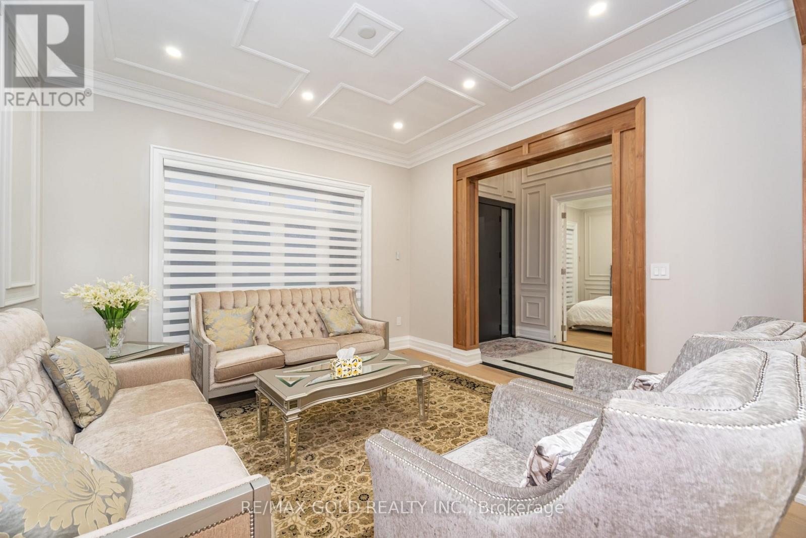 19 Maldaver Avenue, Mississauga, Ontario  L5M 1W4 - Photo 12 - W12705324