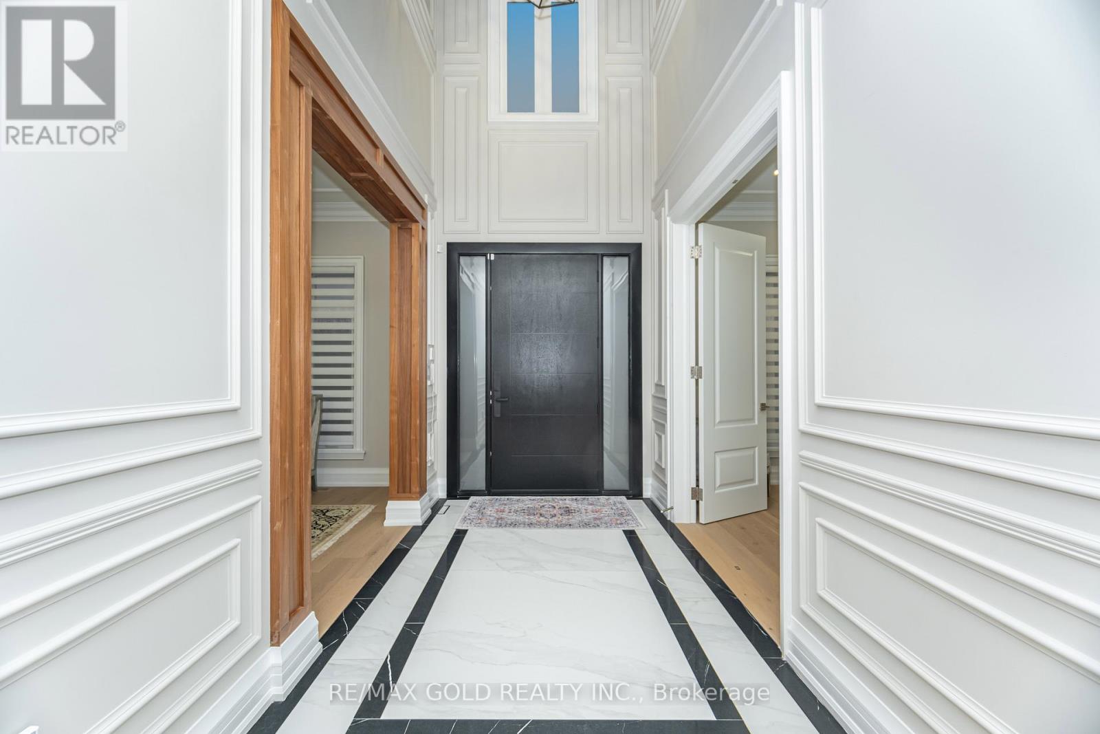 19 Maldaver Avenue, Mississauga, Ontario  L5M 1W4 - Photo 10 - W12705324