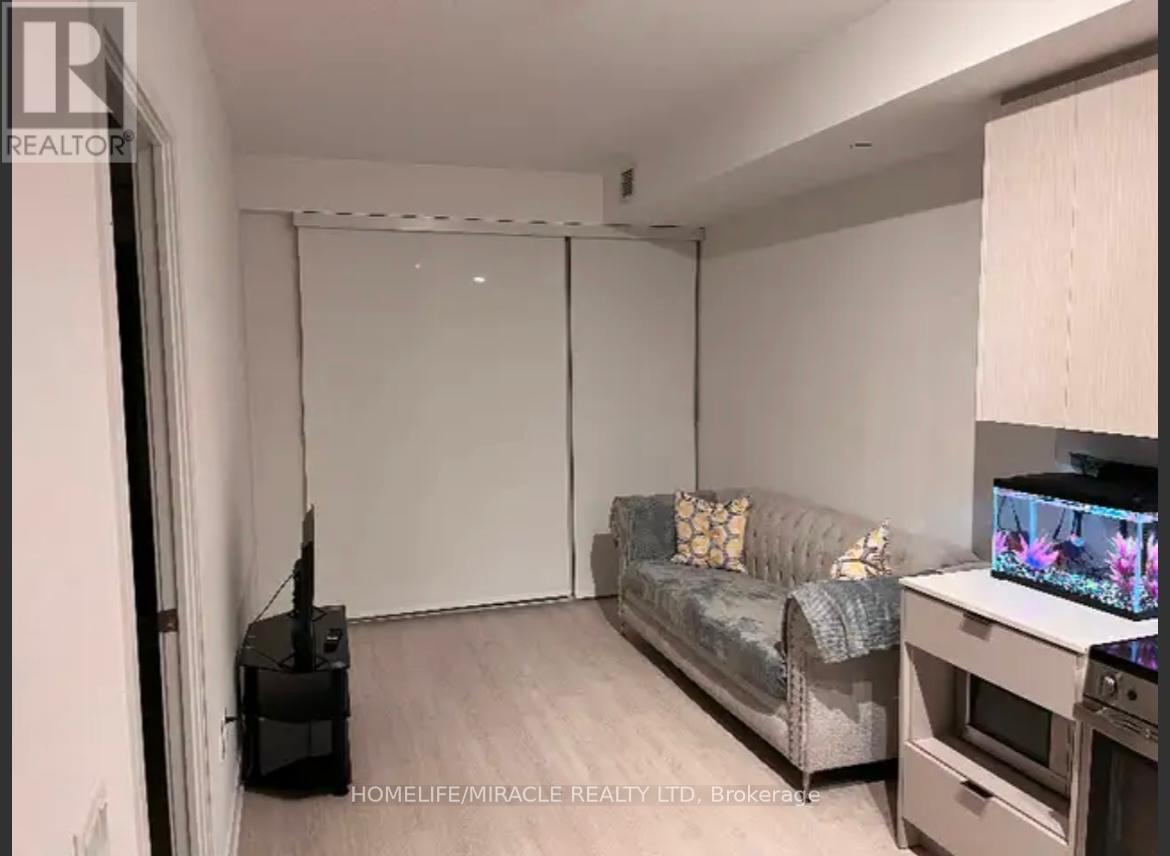 210 - 3883 Quartz Road, Mississauga, Ontario  L5B 4M6 - Photo 10 - W12705678