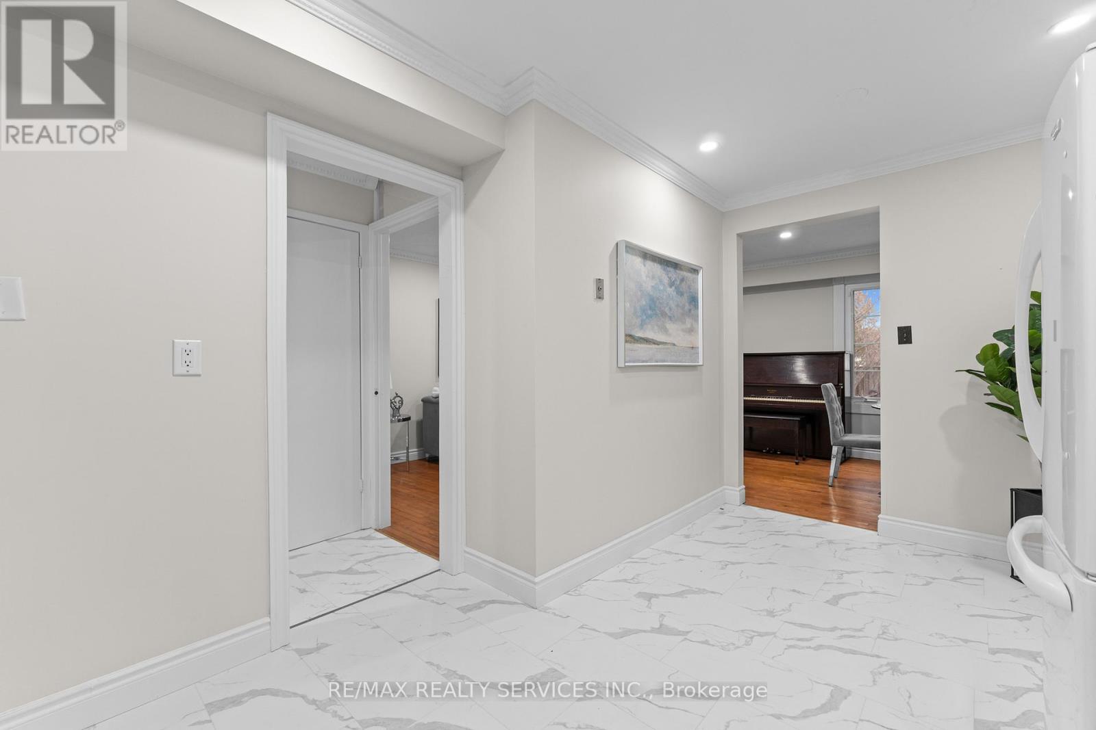 69 Kingswood Drive, Brampton, Ontario  L6V 2X5 - Photo 10 - W12695800