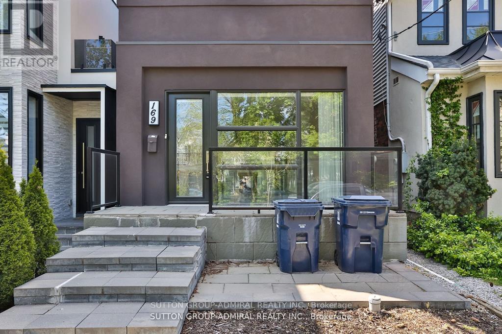 169 Woburn Avenue, Toronto, Ontario  M5M 1K8 - Photo 4 - C12705690