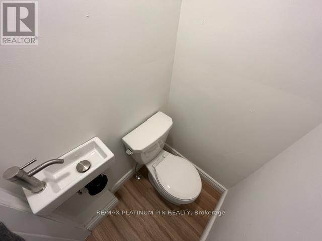 293 Ellerslie Avenue, Toronto, Ontario  M2R 1B6 - Photo 4 - C12705718