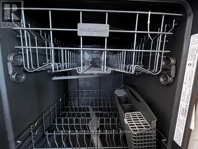 293 Ellerslie Avenue, Toronto, Ontario  M2R 1B6 - Photo 7 - C12705718