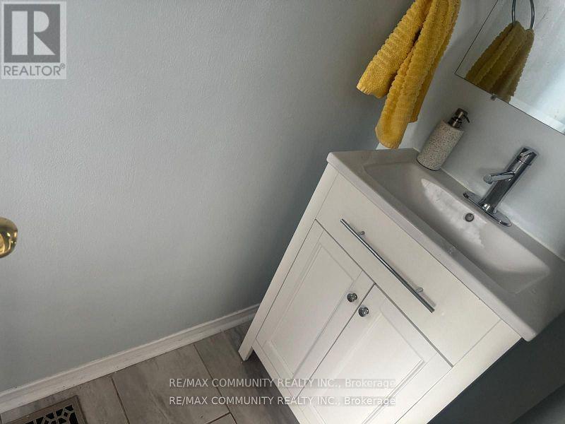 14 Blacksmith Lane, Whitby, Ontario  L1P 1N2 - Photo 10 - E12705694