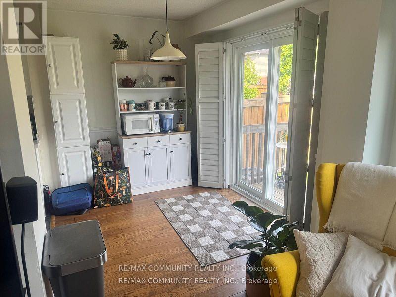 14 Blacksmith Lane, Whitby, Ontario  L1P 1N2 - Photo 4 - E12705694