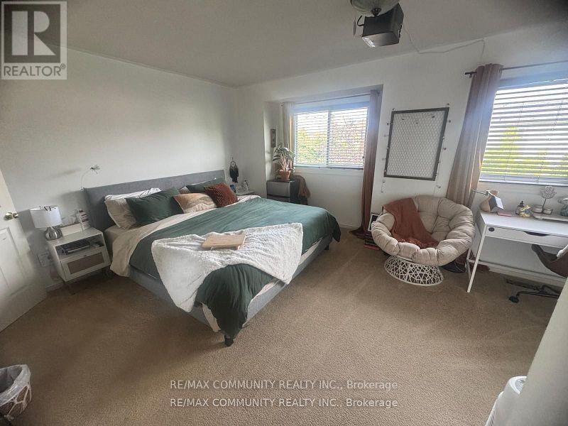 14 Blacksmith Lane, Whitby, Ontario  L1P 1N2 - Photo 9 - E12705694