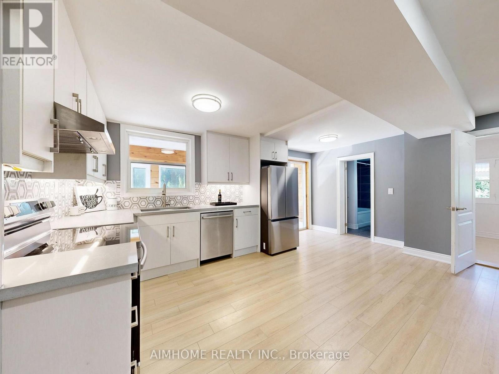 15 Main Street, Georgina, Ontario  L0E 1N0 - Photo 18 - N12705708