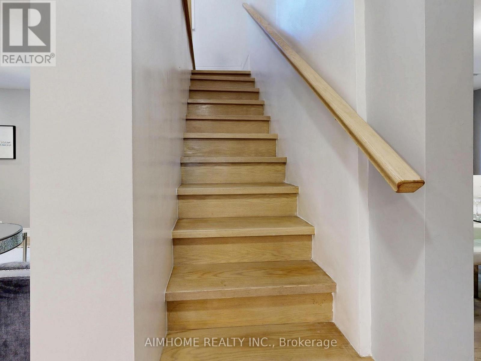 15 Main Street, Georgina, Ontario  L0E 1N0 - Photo 19 - N12705708