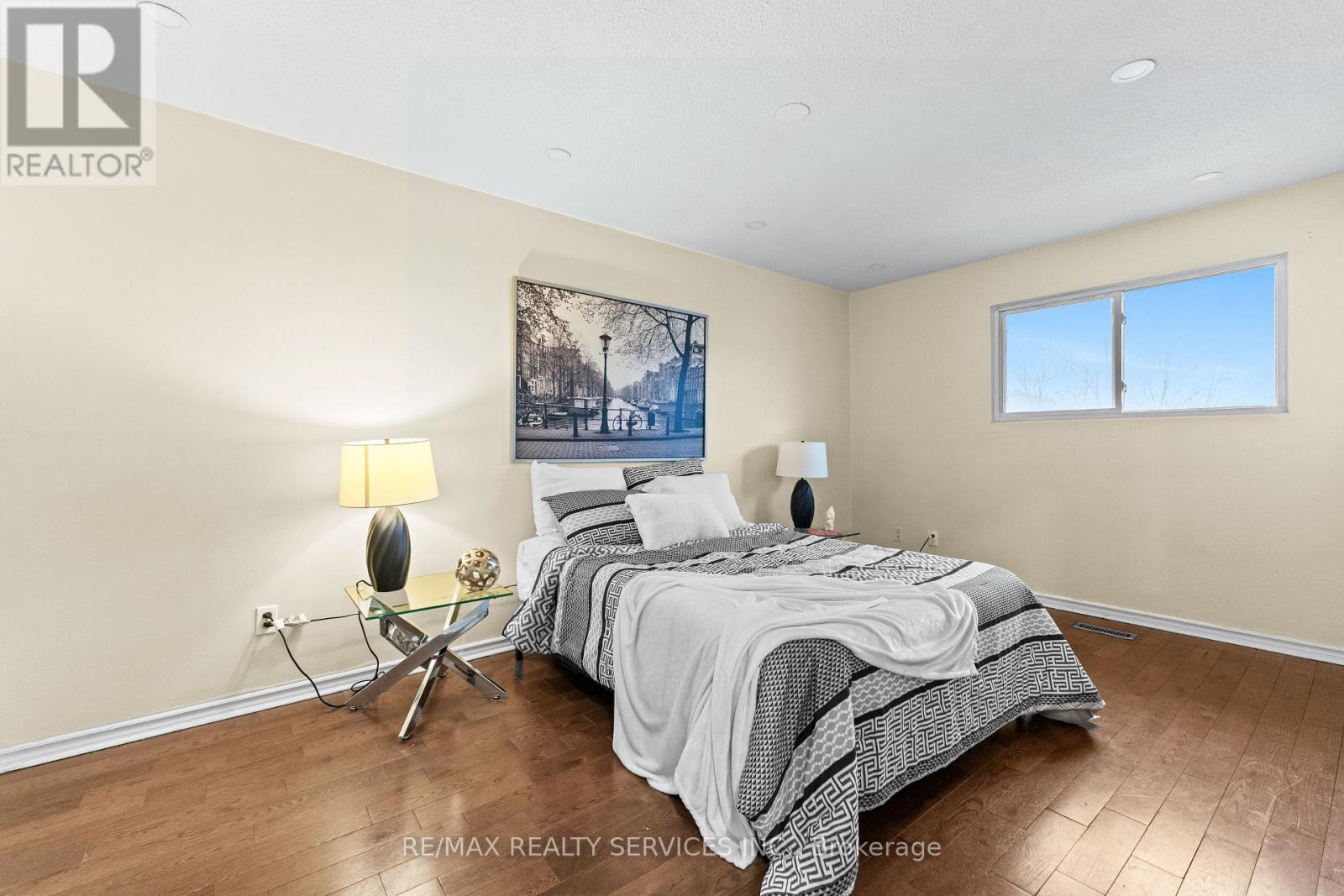 13 Linkdale Road, Brampton, Ontario  L6V 3A1 - Photo 16 - W12580118