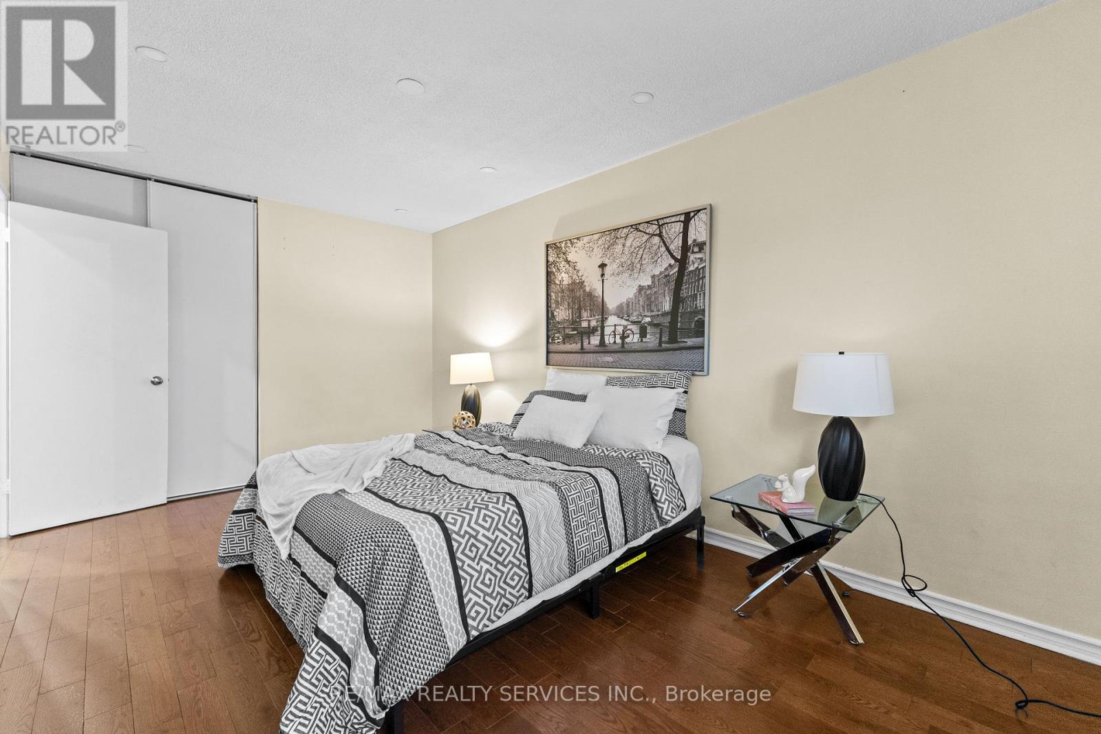 13 Linkdale Road, Brampton, Ontario  L6V 3A1 - Photo 17 - W12580118