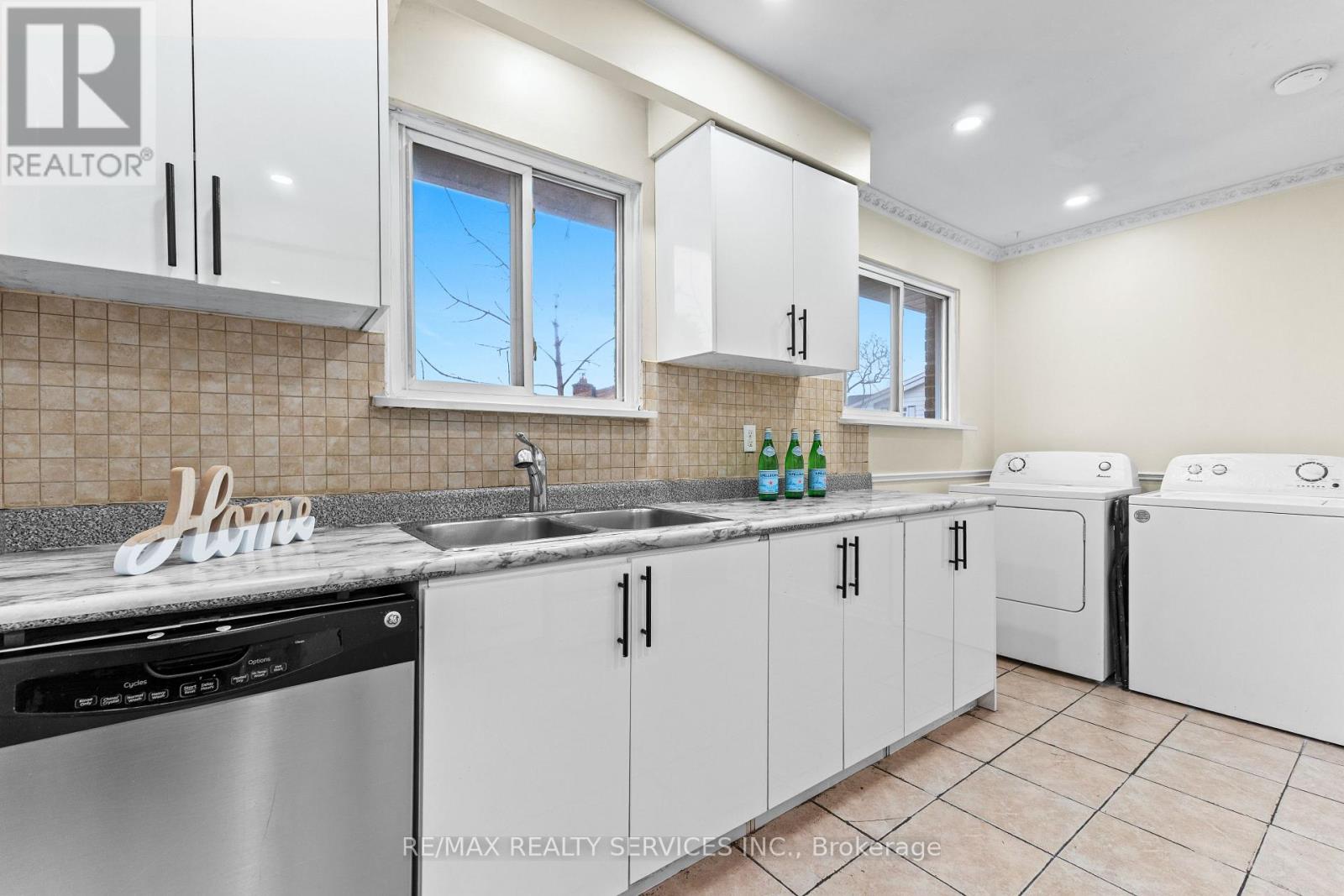 13 Linkdale Road, Brampton, Ontario  L6V 3A1 - Photo 12 - W12580118