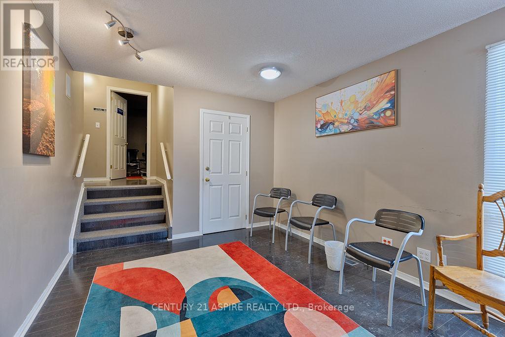 2889 Petawawa Boulevard, Petawawa, Ontario  K8H 1Y1 - Photo 12 - X12584882