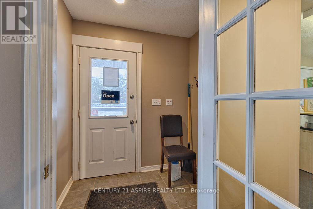 2889 Petawawa Boulevard, Petawawa, Ontario  K8H 1Y1 - Photo 11 - X12584882