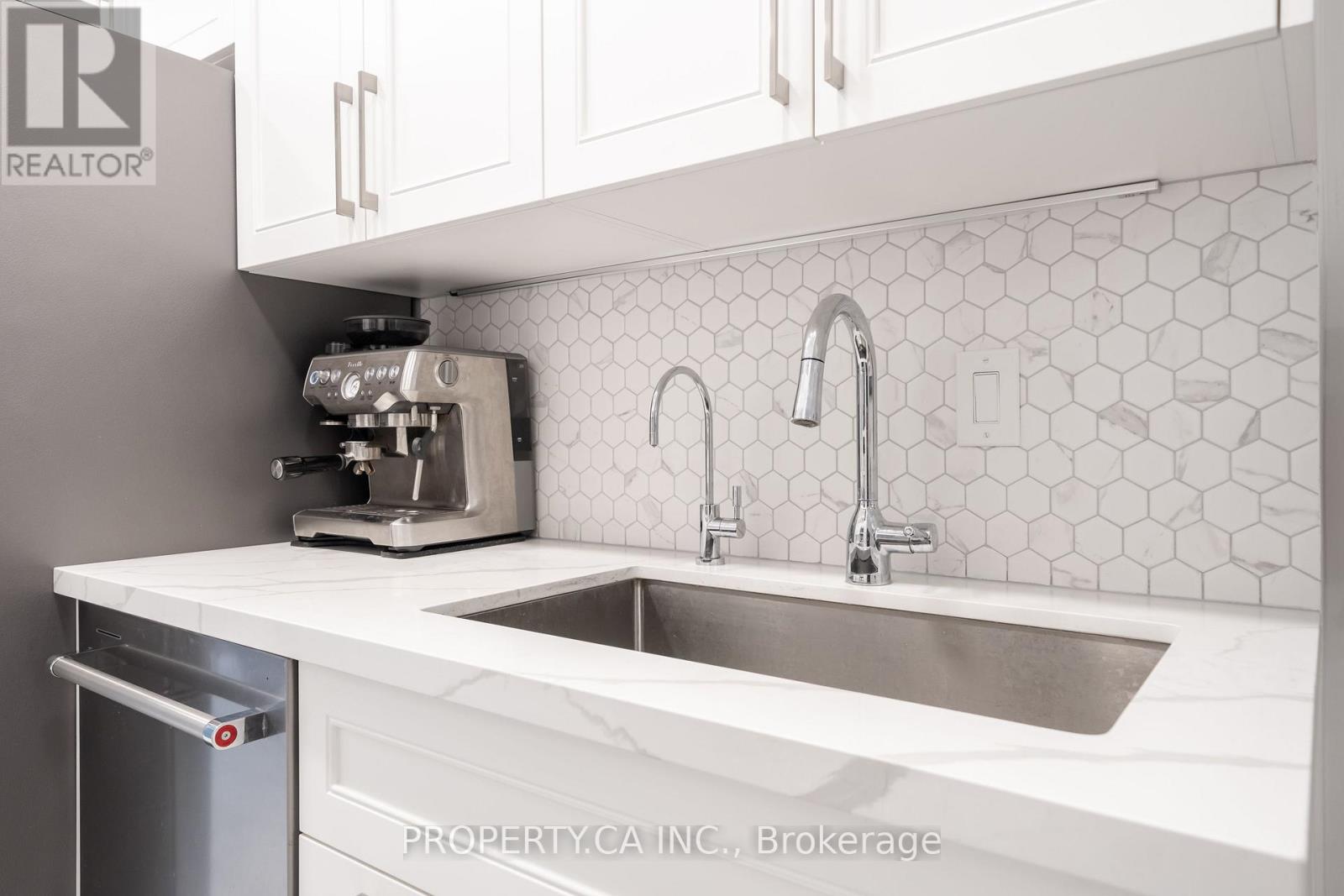 2201 - 1333 Bloor Street, Mississauga, Ontario  L4Y 3T6 - Photo 15 - W12705700