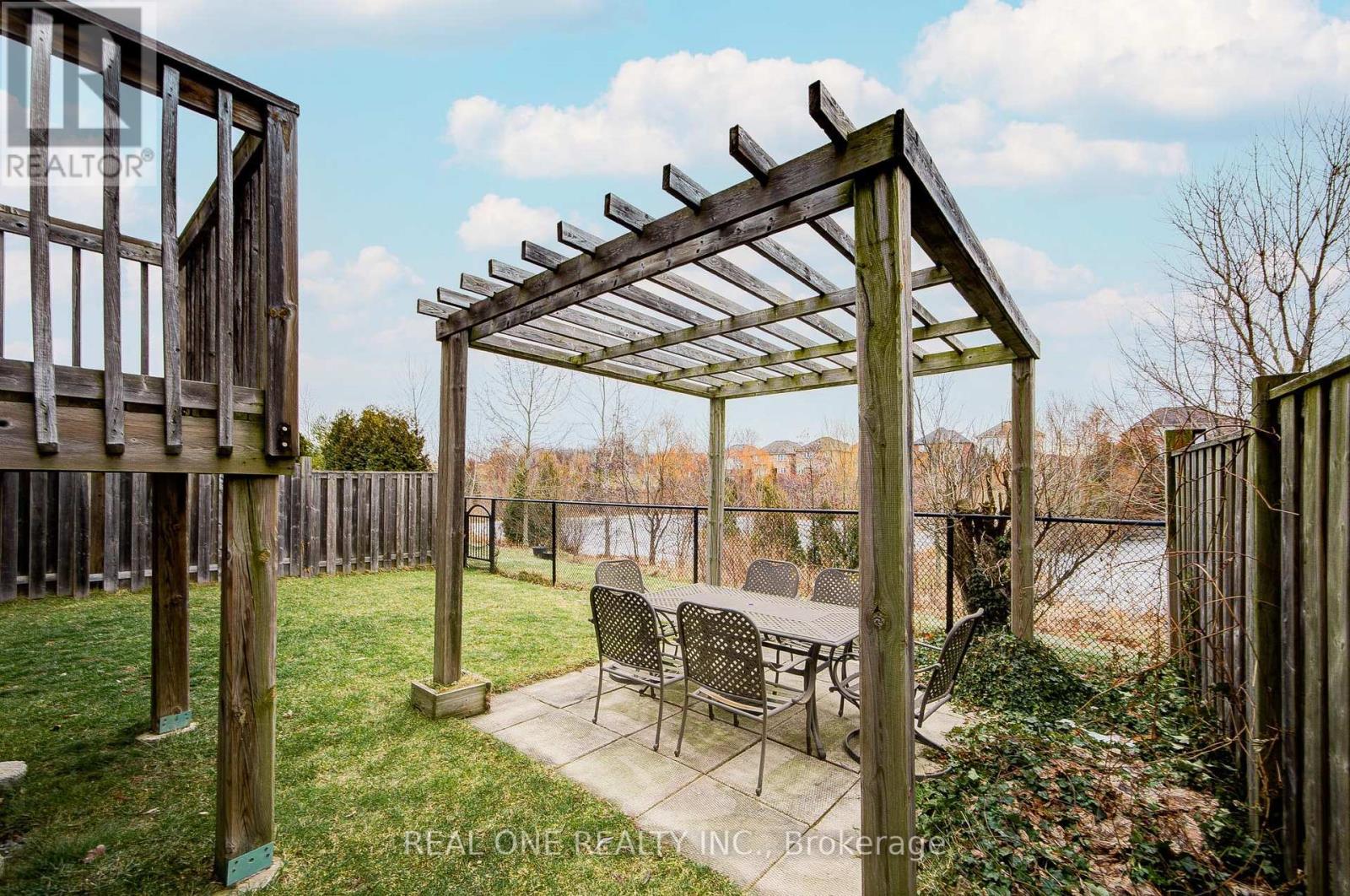 27 Cranston Street, Hamilton, Ontario  L9K 0E3 - Photo 35 - X12705710