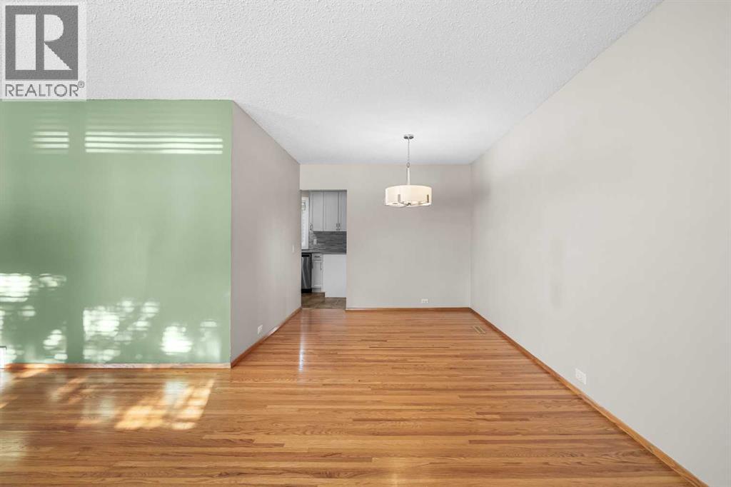 5116 Valiant Place Nw, Calgary, Alberta  T3A 0L6 - Photo 8 - A2279266