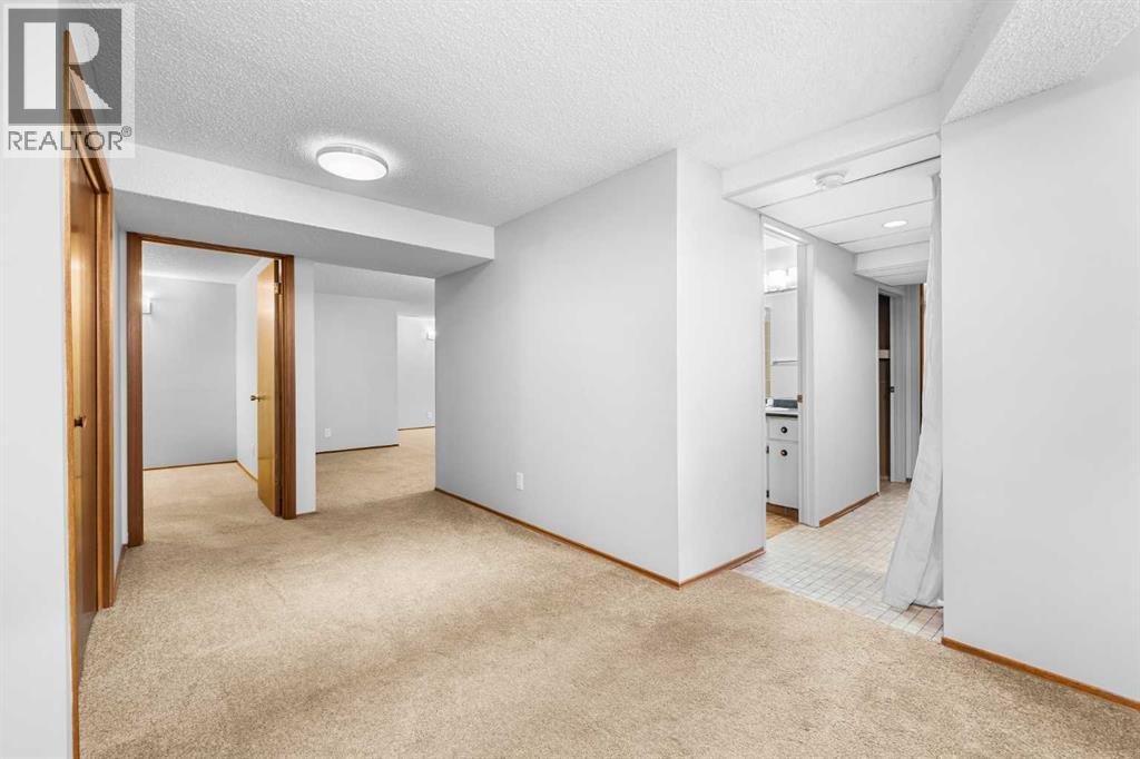 5116 Valiant Place Nw, Calgary, Alberta  T3A 0L6 - Photo 19 - A2279266