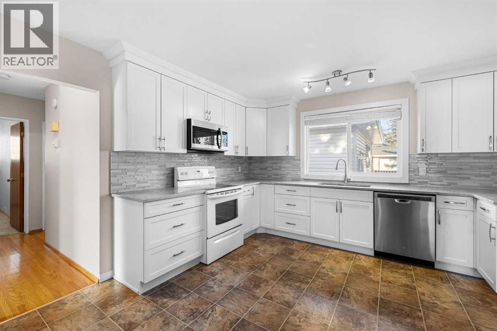 5116 Valiant Place Nw, Calgary, Alberta  T3A 0L6 - Photo 10 - A2279266