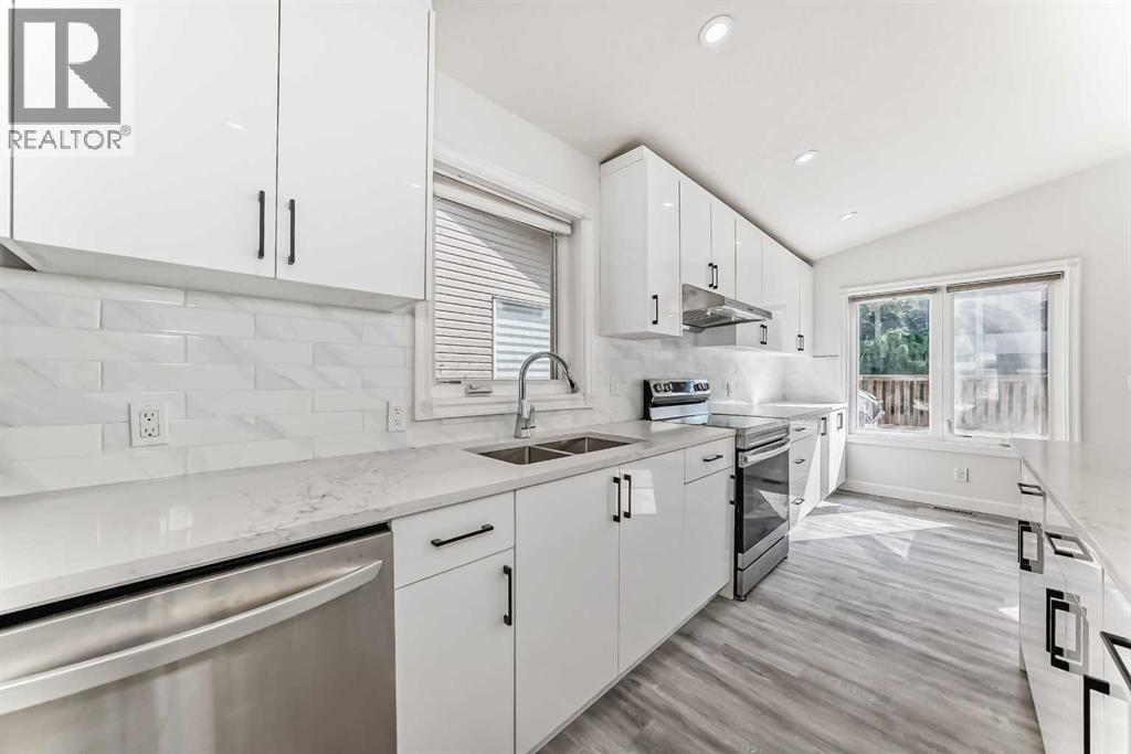 96 Douglas Ridge Close Se, Calgary, Alberta  T2Z 3M2 - Photo 6 - A2278436