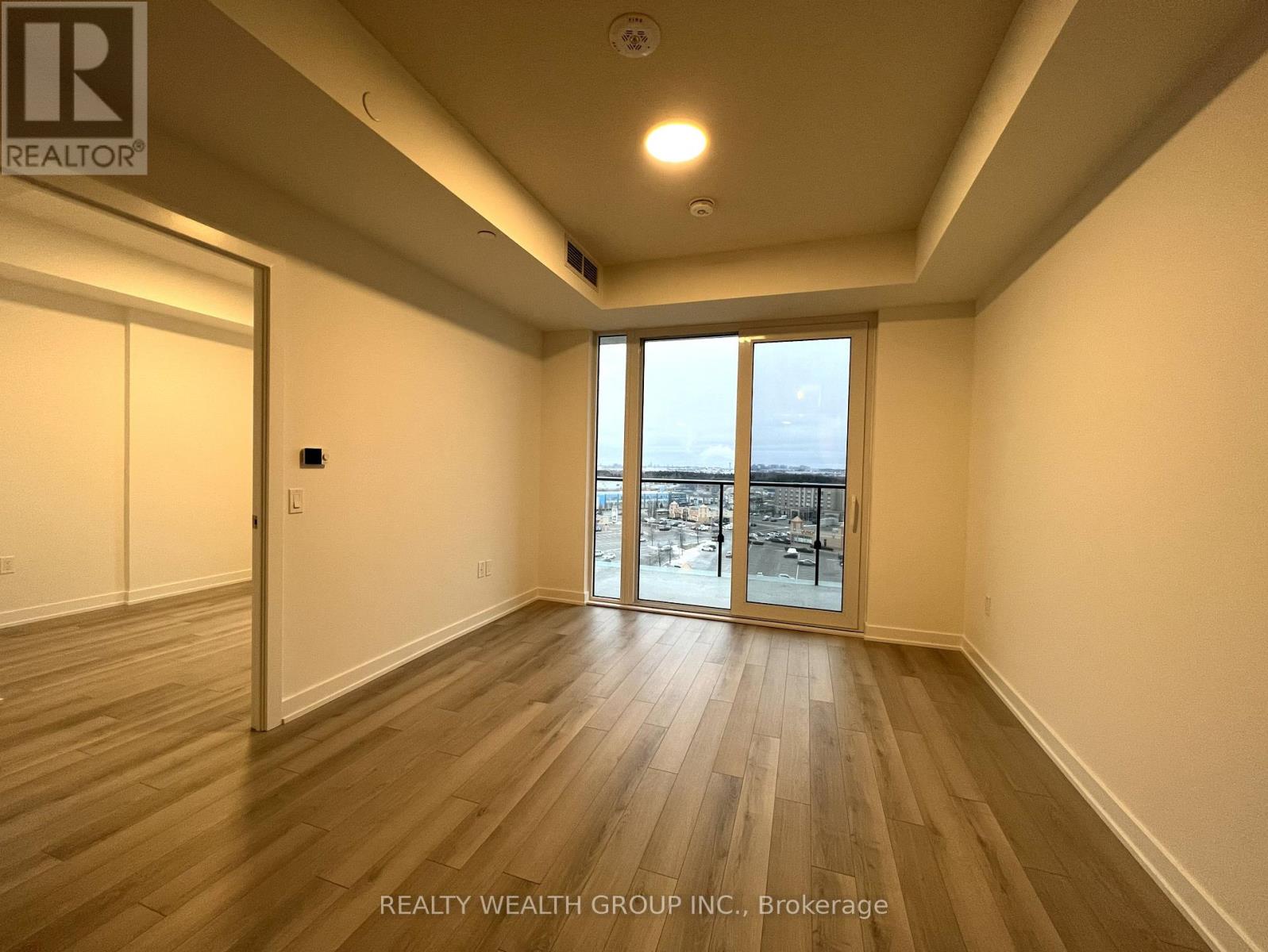 812 - 15 Skyridge Drive, Brampton, Ontario  L6P 4S3 - Photo 4 - W12705724