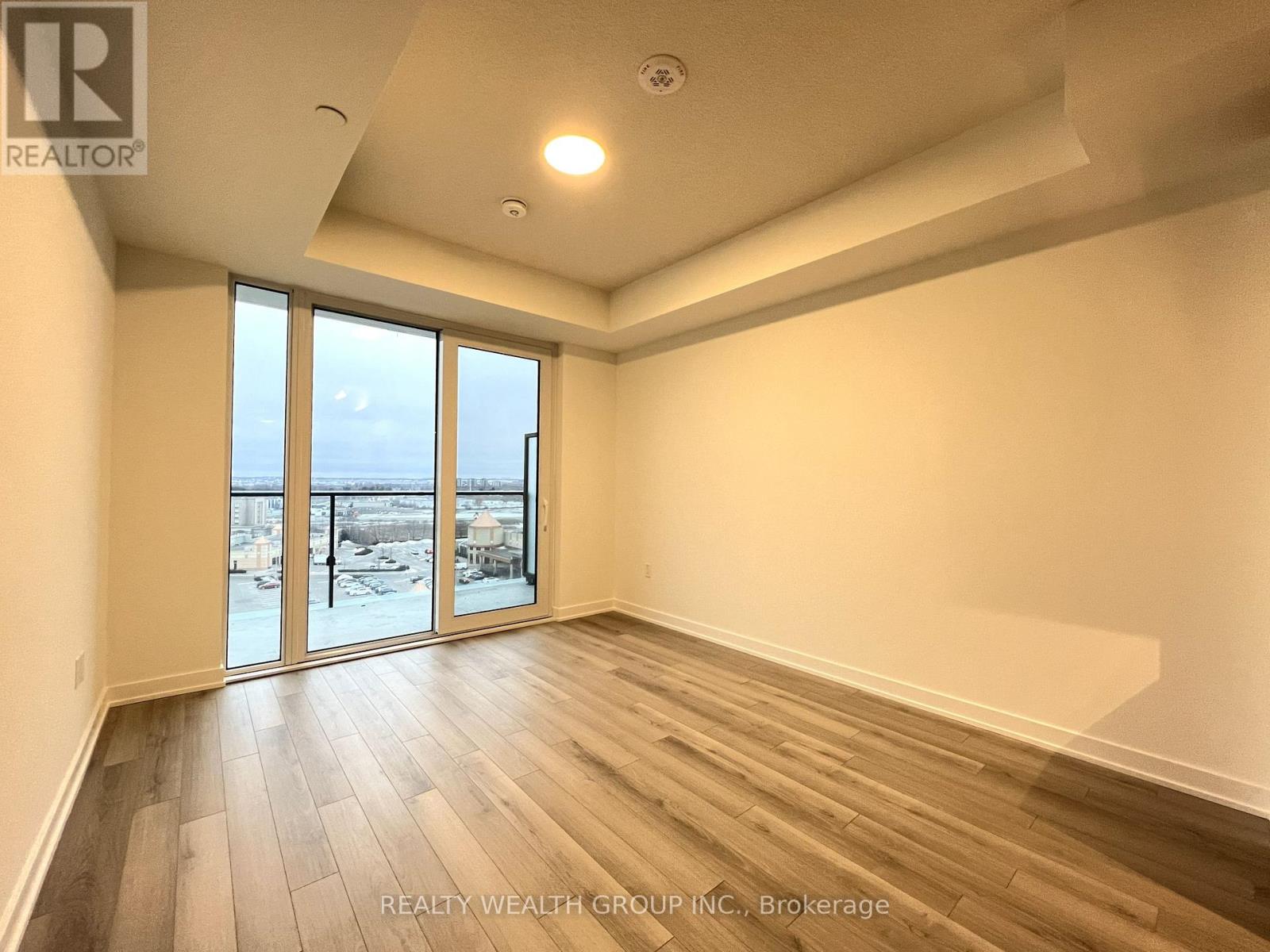 812 - 15 Skyridge Drive, Brampton, Ontario  L6P 4S3 - Photo 5 - W12705724