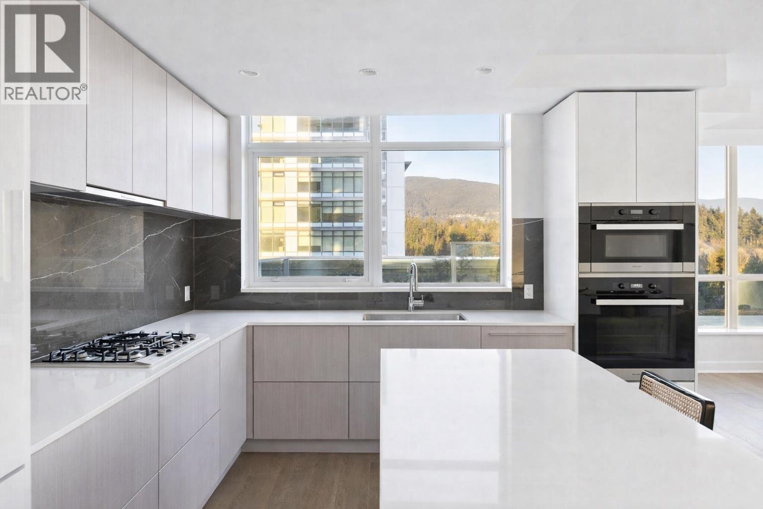 1401 1675 Lions Gate, North Vancouver, British Columbia  V7P 0E3 - Photo 3 - R3080441