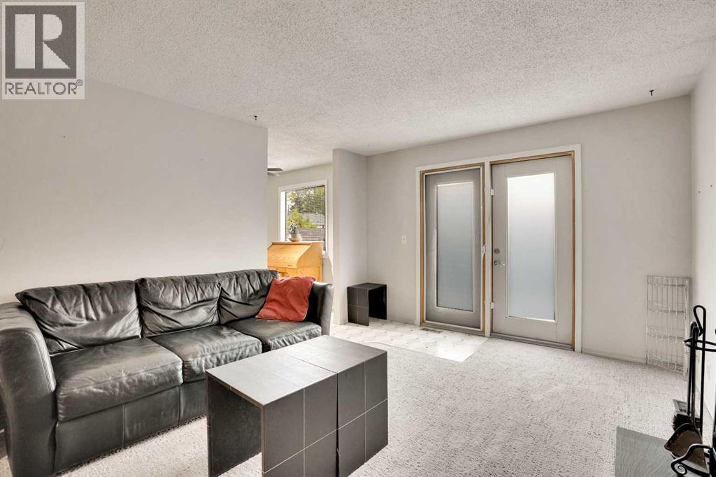 7915 Ranchview Drive Nw, Calgary, Alberta  t3g 1s7 - Photo 5 - A2279961