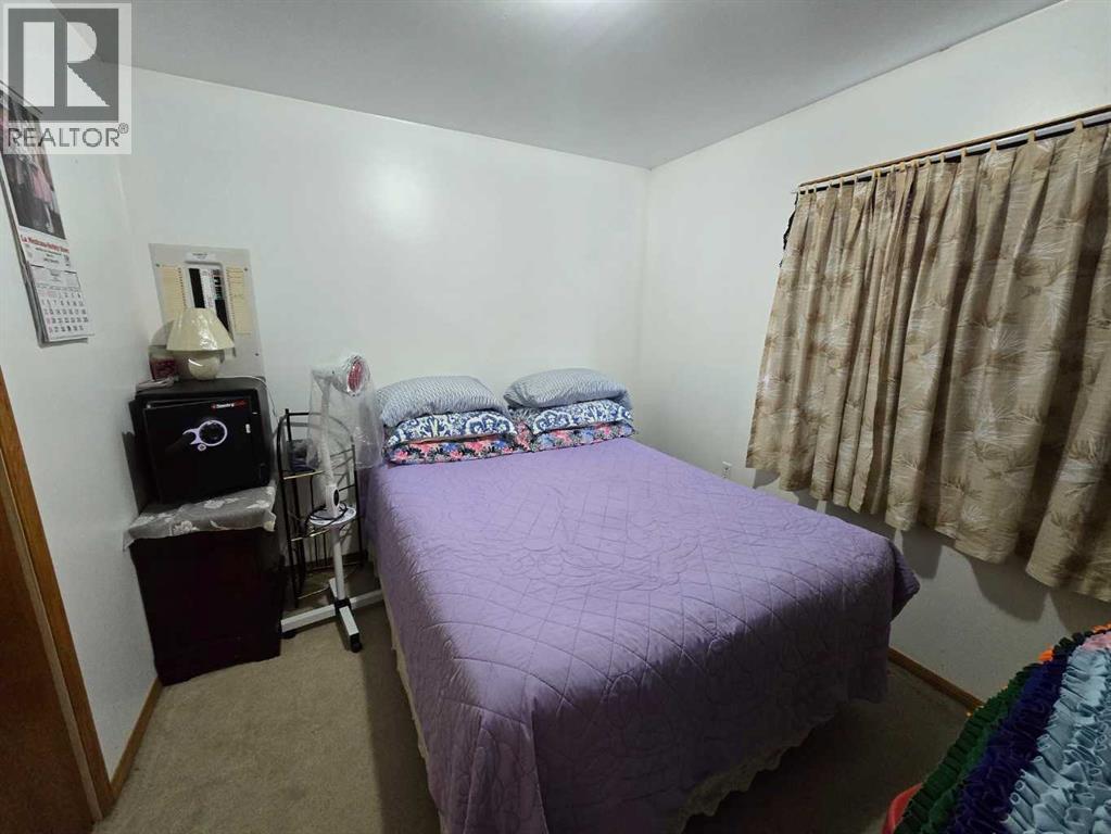 210 2 Avenue N, Vauxhall, Alberta  T0K 2K0 - Photo 3 - A2276626