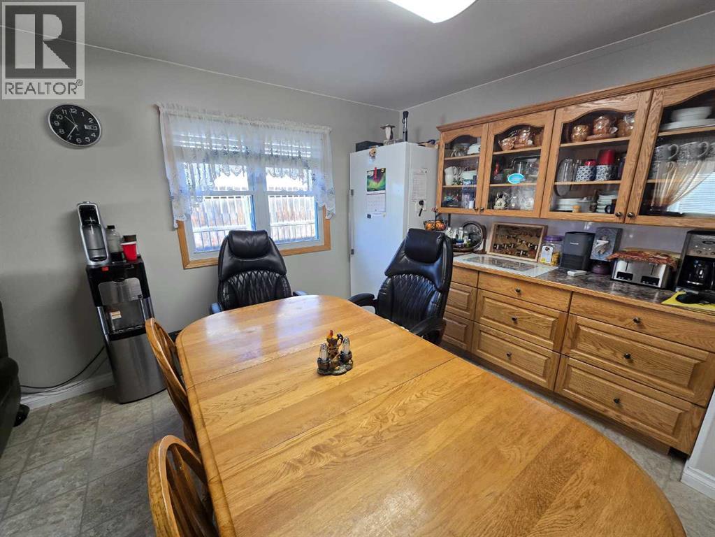 210 2 Avenue N, Vauxhall, Alberta  T0K 2K0 - Photo 20 - A2276626