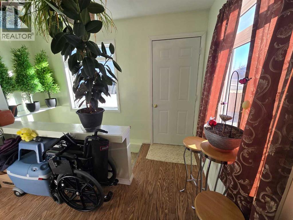 210 2 Avenue N, Vauxhall, Alberta  T0K 2K0 - Photo 29 - A2276626