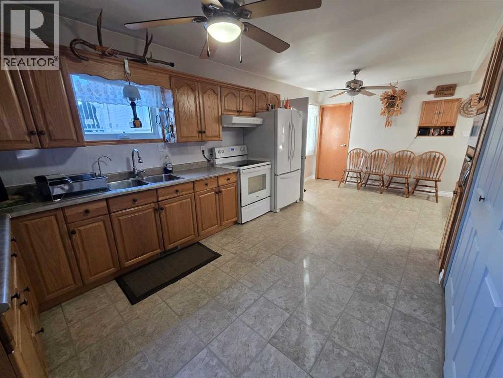 210 2 Avenue N, Vauxhall, Alberta  T0K 2K0 - Photo 15 - A2276626