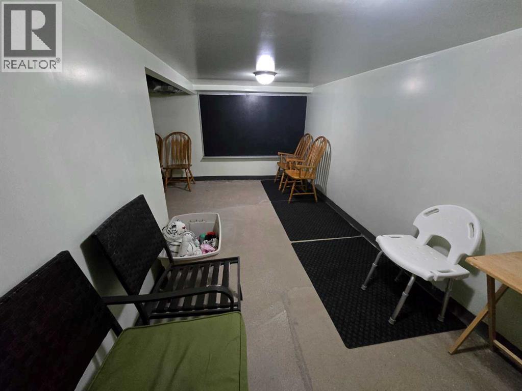 210 2 Avenue N, Vauxhall, Alberta  T0K 2K0 - Photo 35 - A2276626