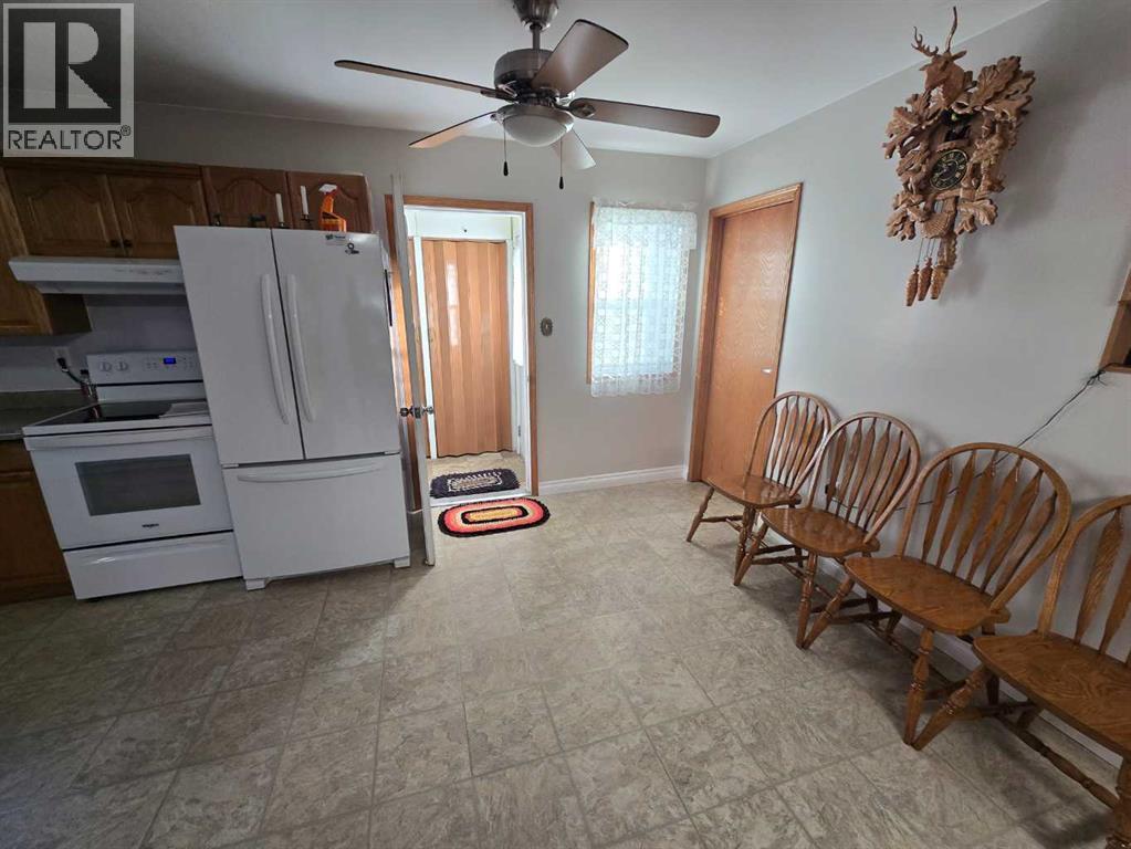 210 2 Avenue N, Vauxhall, Alberta  T0K 2K0 - Photo 22 - A2276626