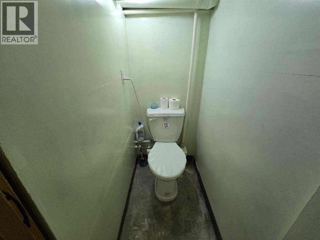 210 2 Avenue N, Vauxhall, Alberta  T0K 2K0 - Photo 32 - A2276626