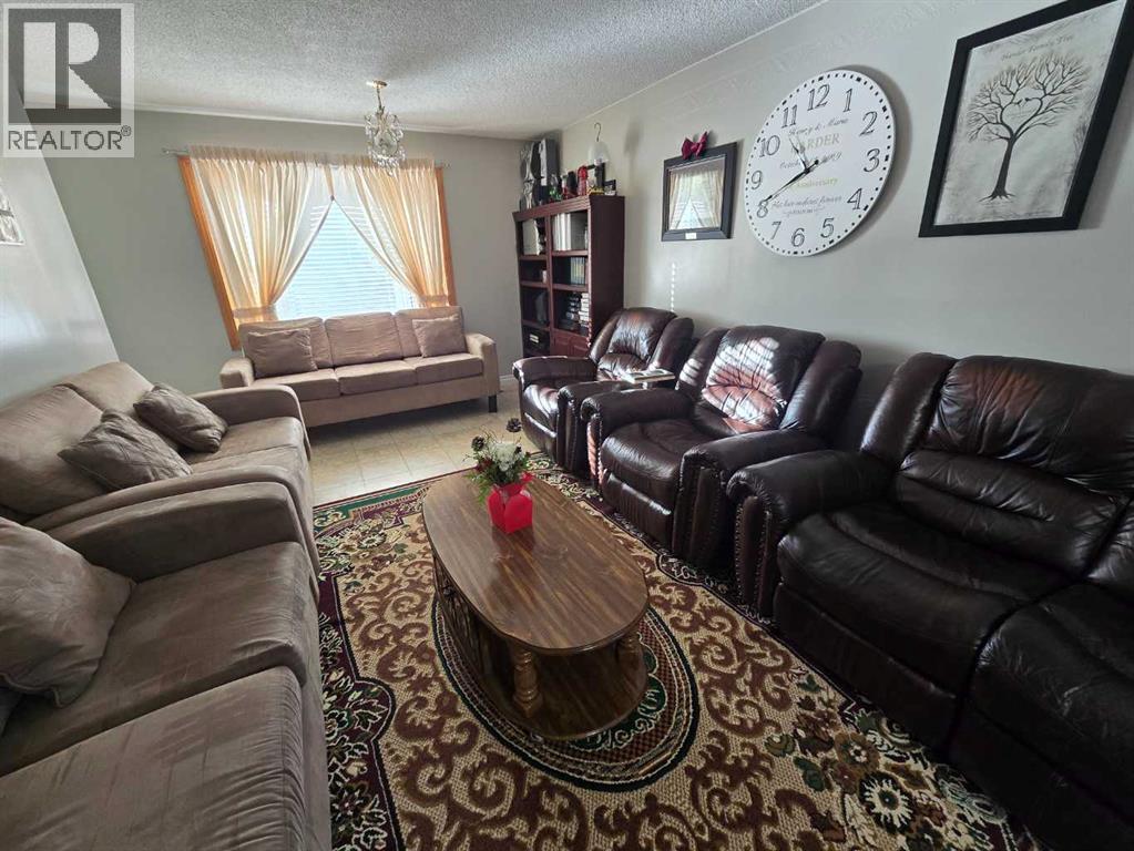 210 2 Avenue N, Vauxhall, Alberta  T0K 2K0 - Photo 28 - A2276626