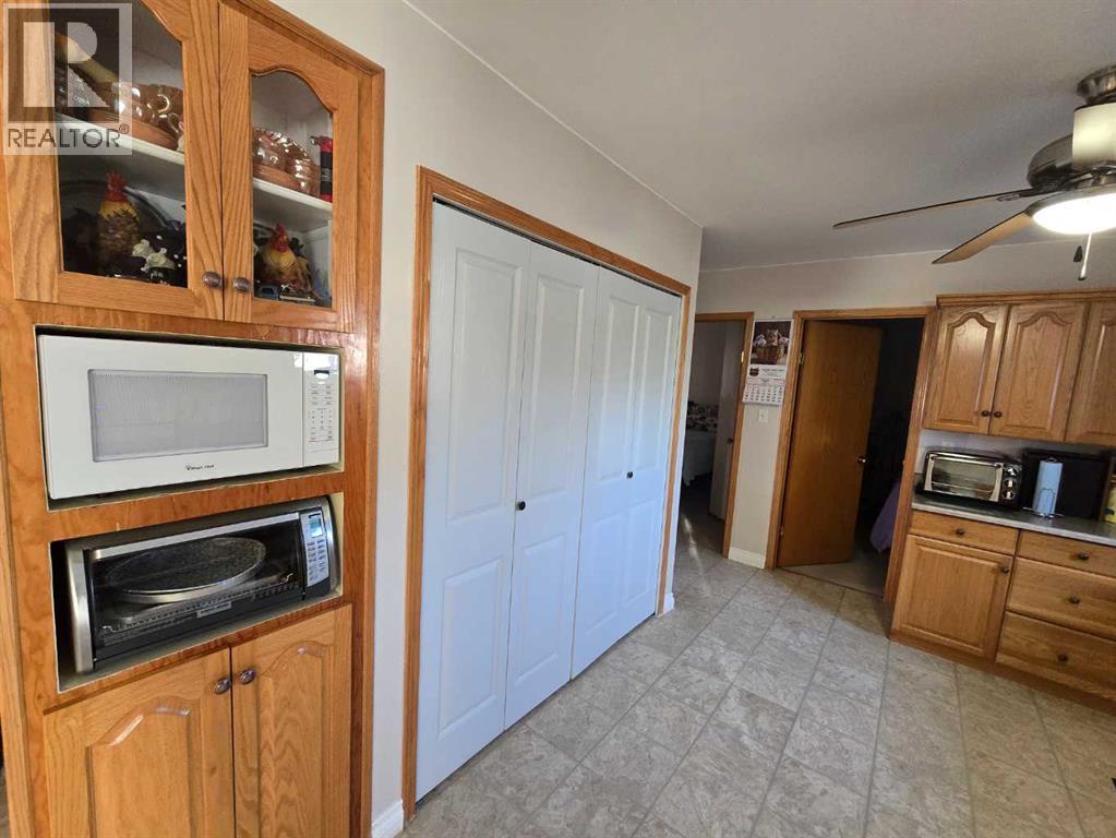 210 2 Avenue N, Vauxhall, Alberta  T0K 2K0 - Photo 18 - A2276626