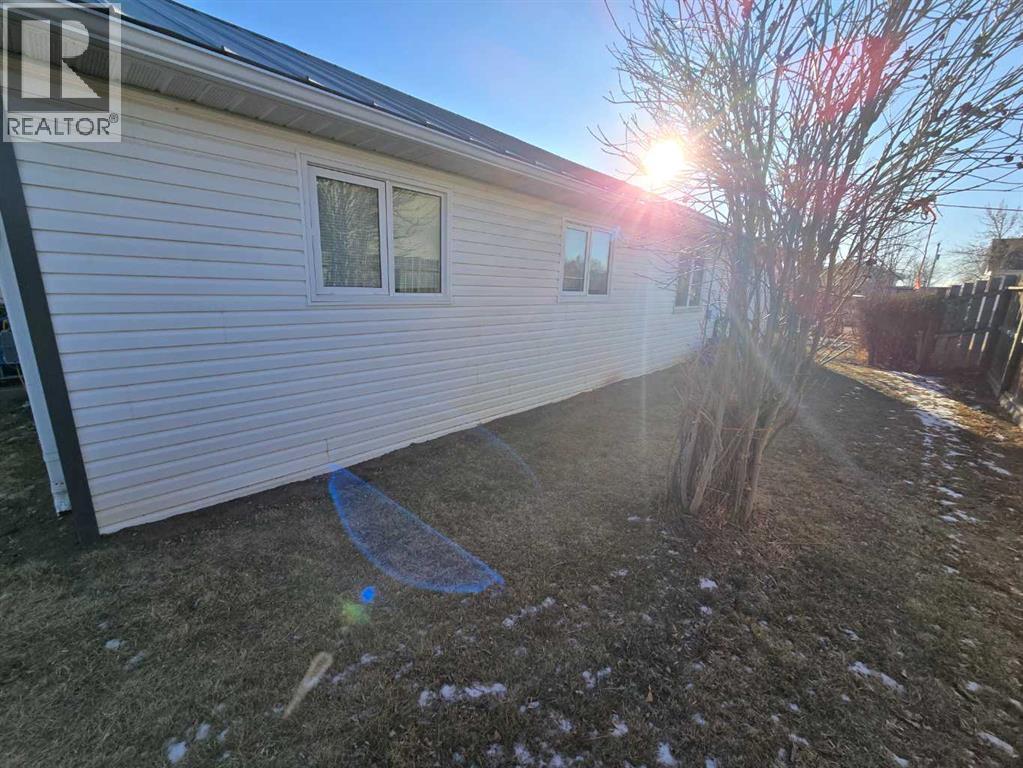 210 2 Avenue N, Vauxhall, Alberta  T0K 2K0 - Photo 40 - A2276626