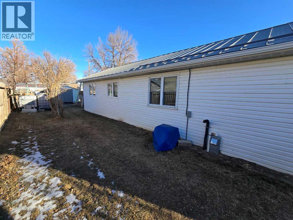 210 2 Avenue N, Vauxhall, Alberta  T0K 2K0 - Photo 39 - A2276626
