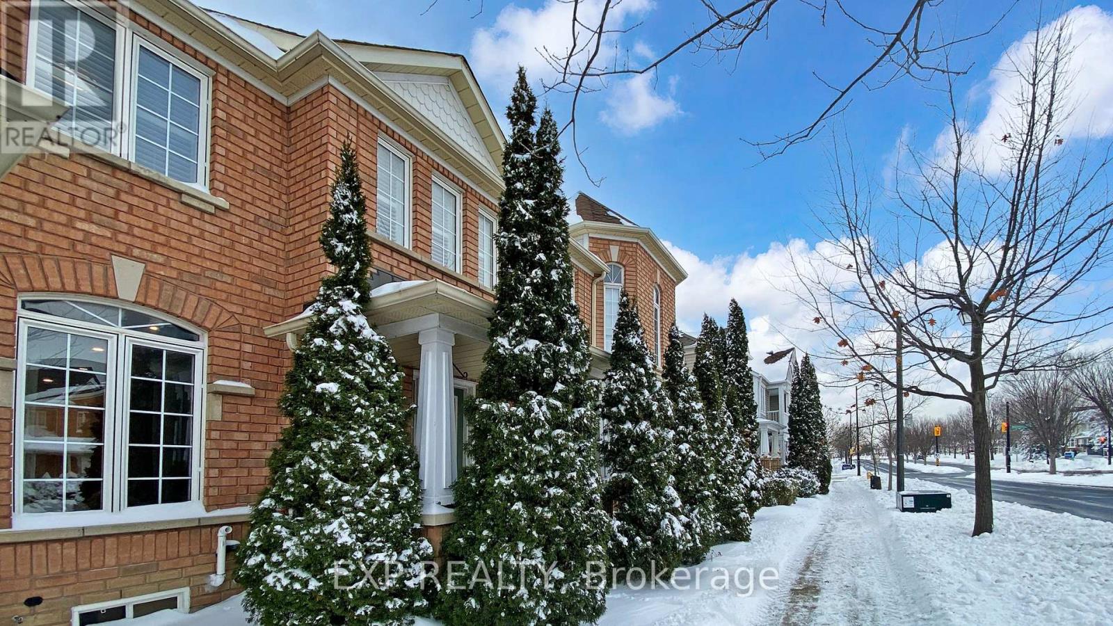 465 Bur Oak Avenue, Markham, Ontario  L6C 2S7 - Photo 2 - N12705734