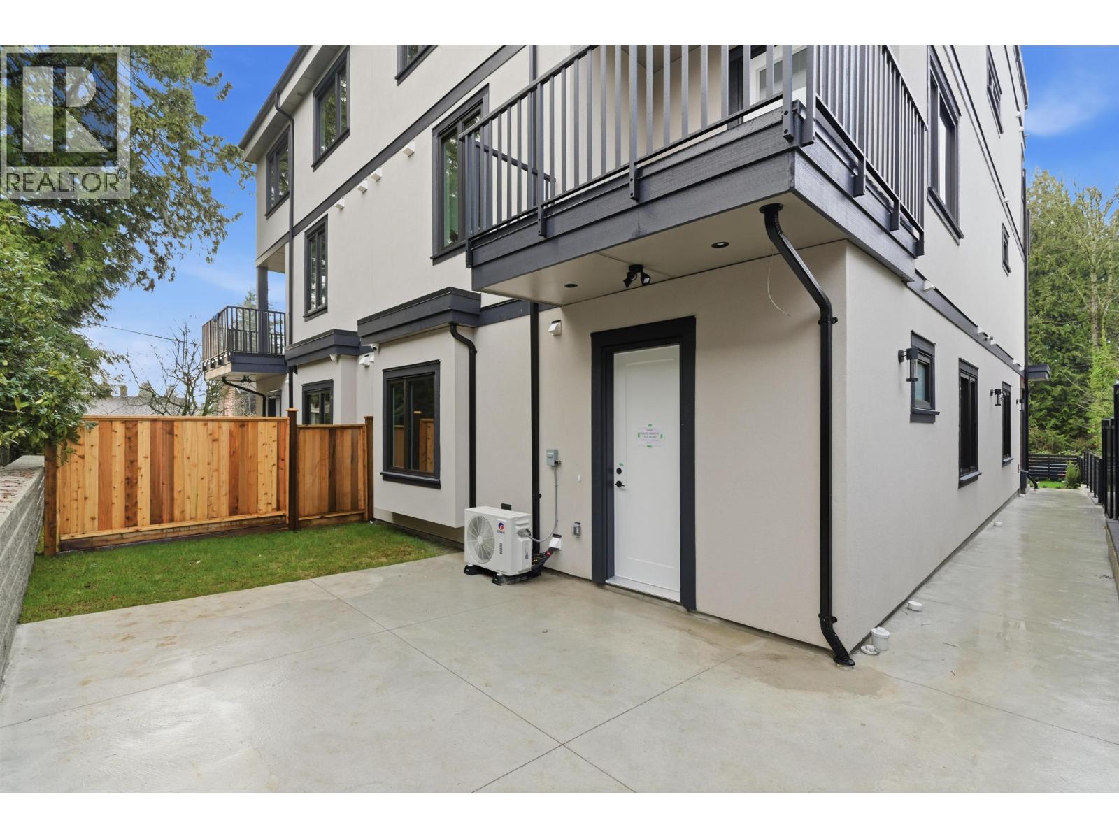 2 8408 17th Avenue, Burnaby, British Columbia  V3N 1N2 - Photo 38 - R3078225